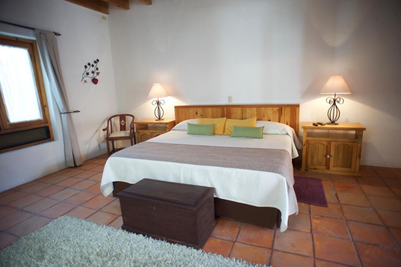 La Casona De Los Colibries Эль-Пуэблито Номер фото